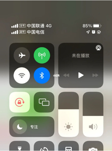 龙子湖苹果手机维修分享iPhone双卡信号解决办法 