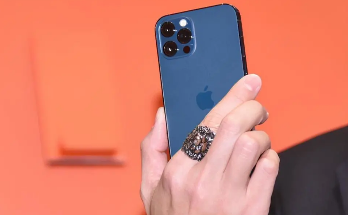 龙子湖苹果手机维修分享iPhone12系列重启方法教程 